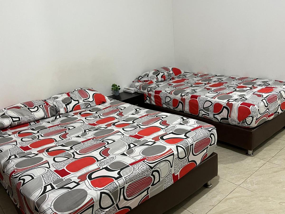 Hotel Marialu Ocana Екстер'єр фото