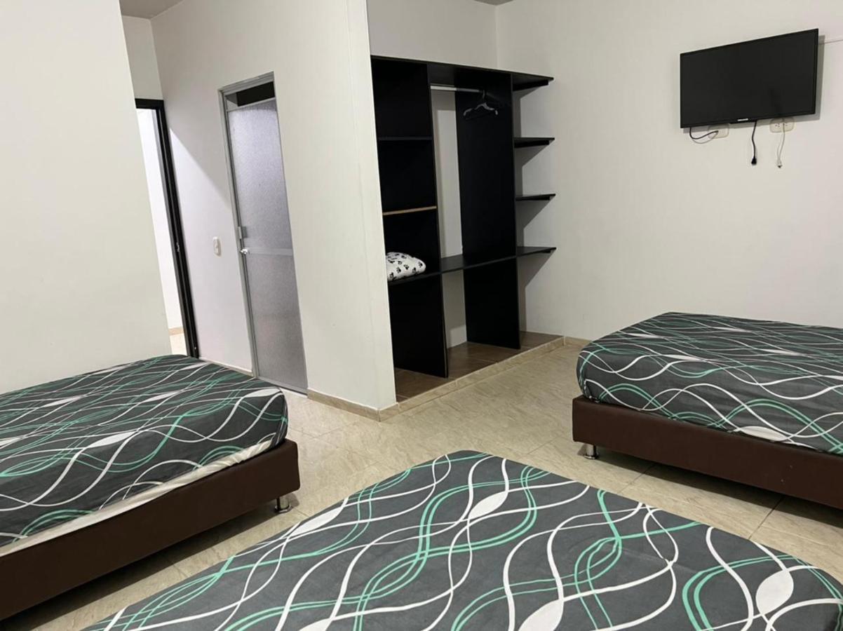 Hotel Marialu Ocana Екстер'єр фото