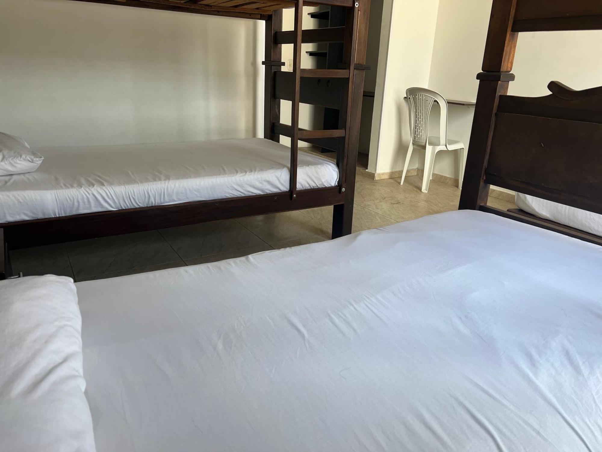 Hotel Marialu Ocana Екстер'єр фото