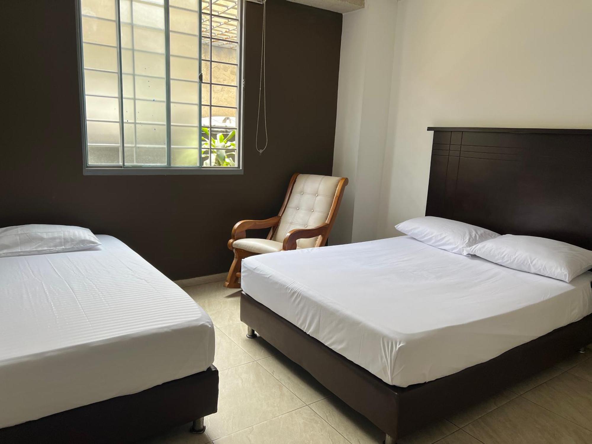 Hotel Marialu Ocana Екстер'єр фото