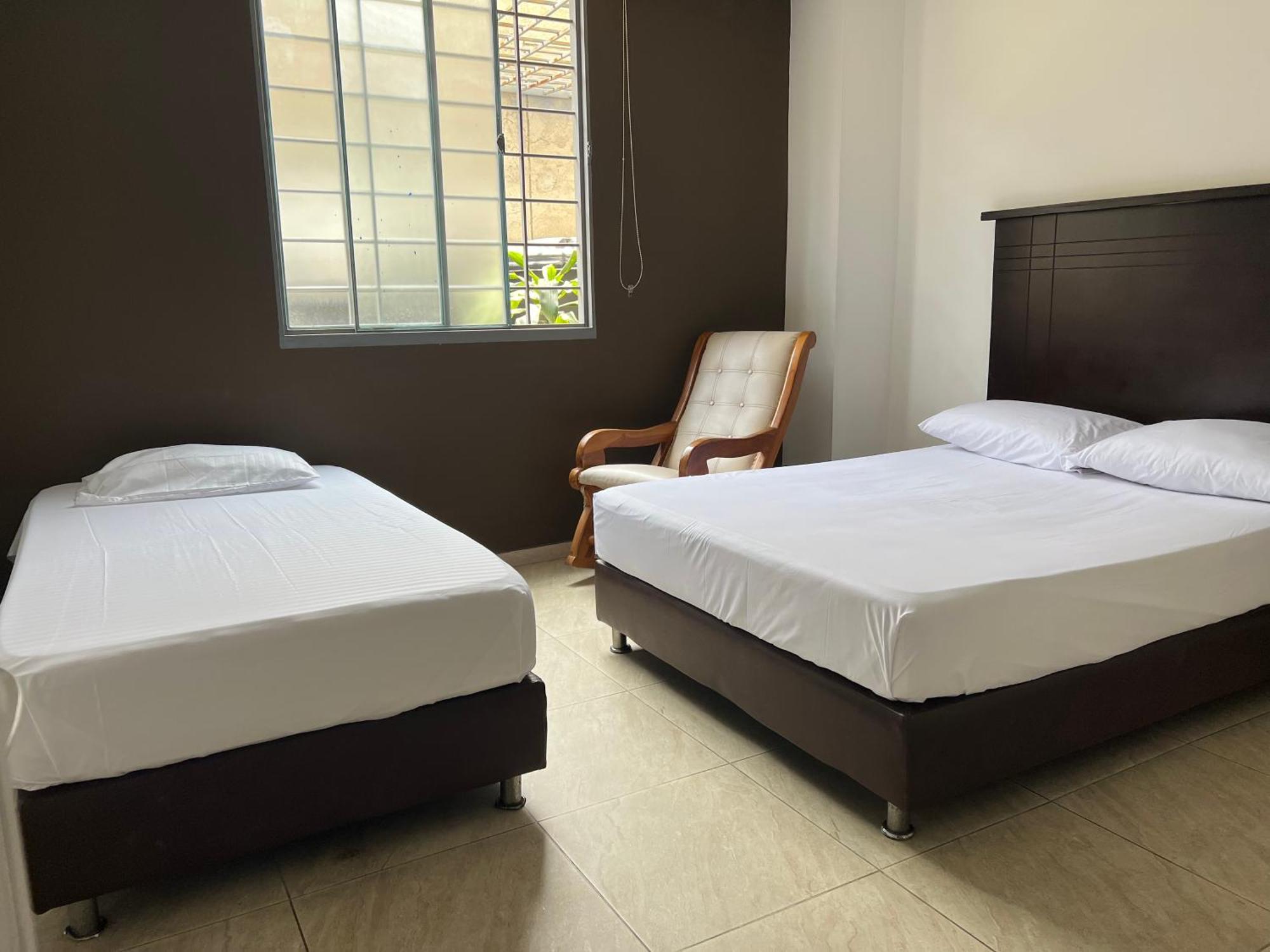 Hotel Marialu Ocana Екстер'єр фото