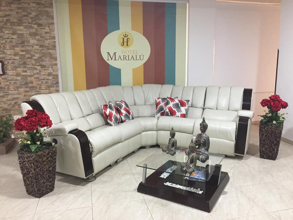 Hotel Marialu Ocana Екстер'єр фото